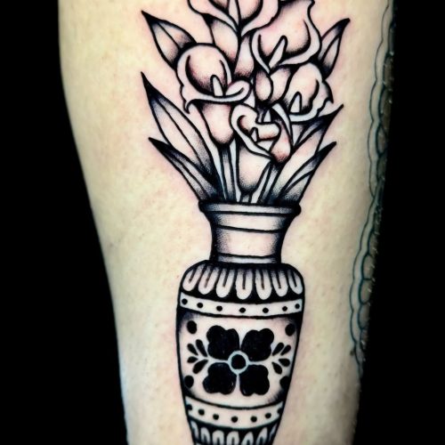 Flowers trad tattoo design.